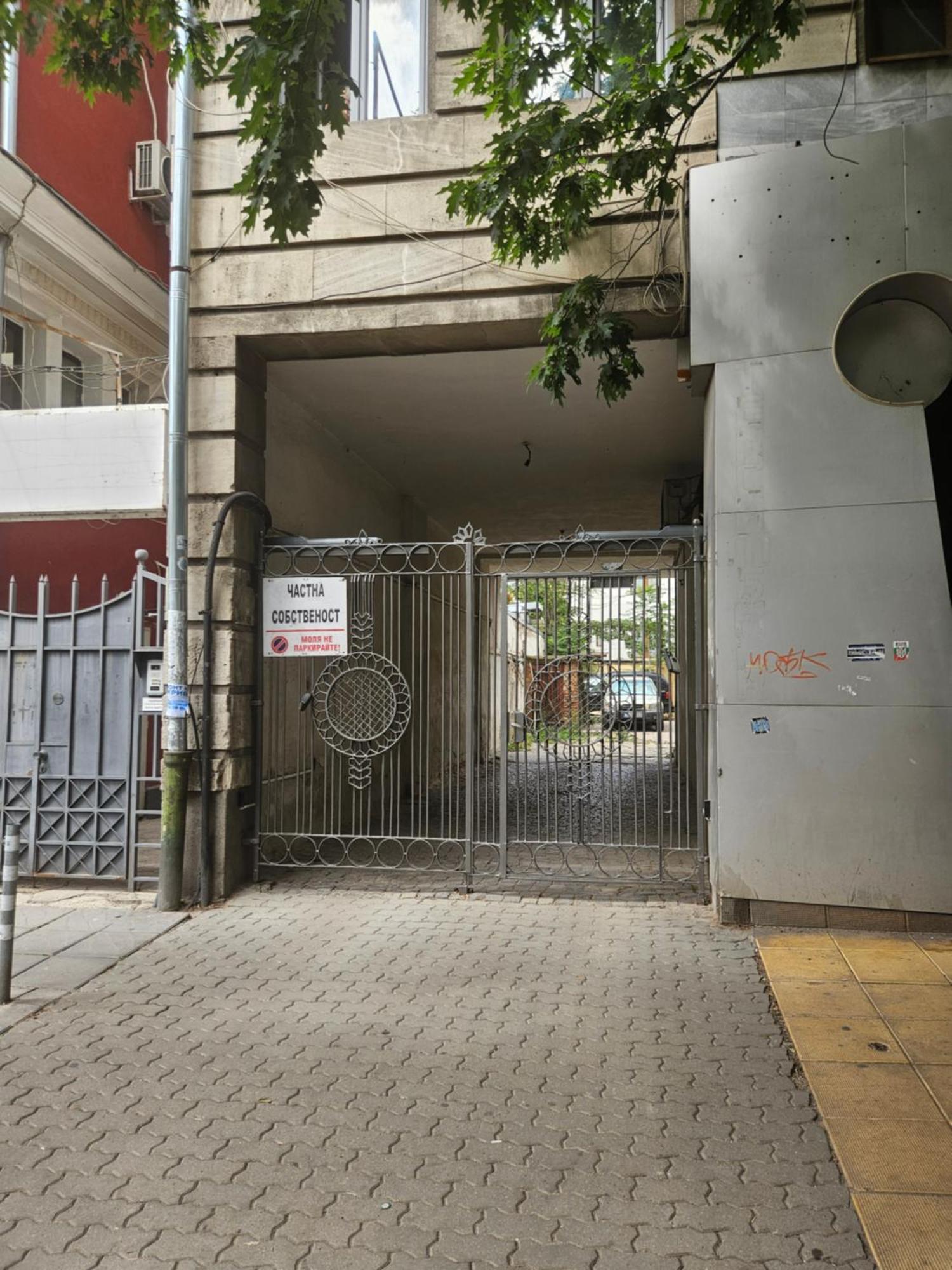Hot Spot In The Center Apartemen