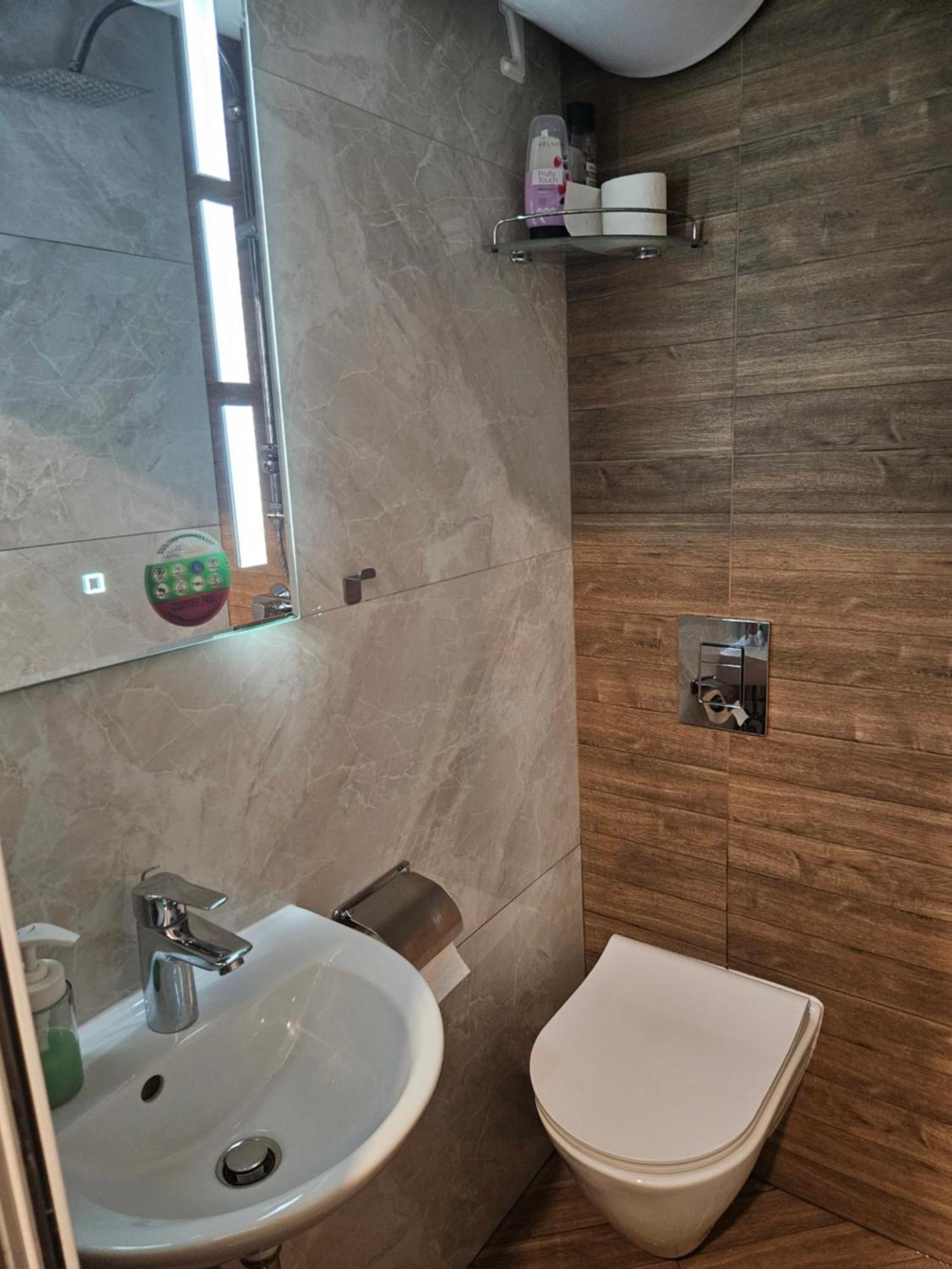 Hot Spot In The Center Apartemen *