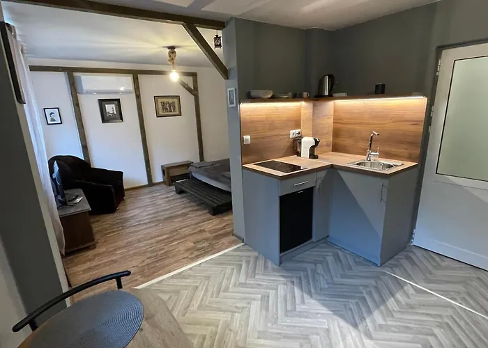 Hot Spot Studio In The Center